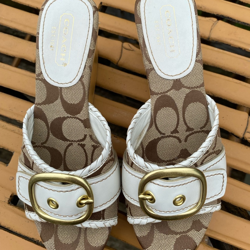 Coach wedge sandals. White and khaki size 6 - Picture 5 of 5